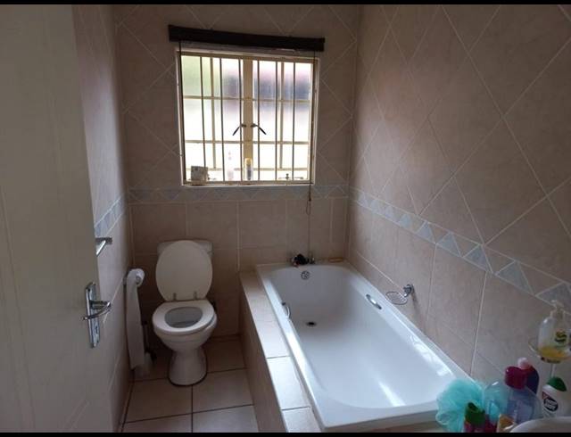 3 BEDROOM PROPERTY TO RENT IN CLAREMONT
